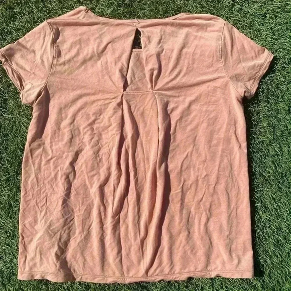 On Running Active T Short Sleeve Tee Shirt Tan Large $70 - Picture 6 of 8